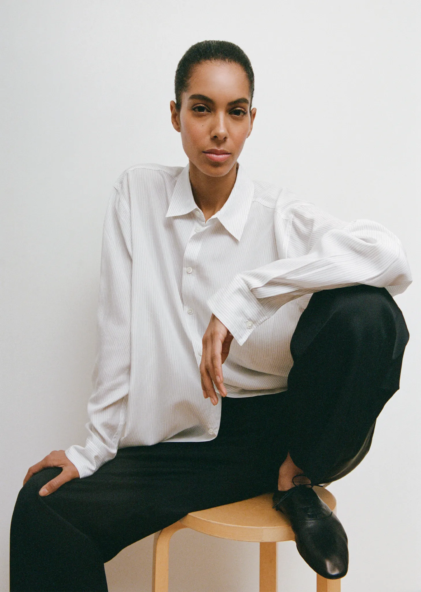 Awar Lace Up — Black