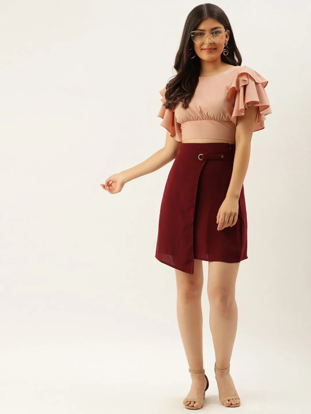 Berrylush Women Solid Peach Open-Back Blouson Crop Top