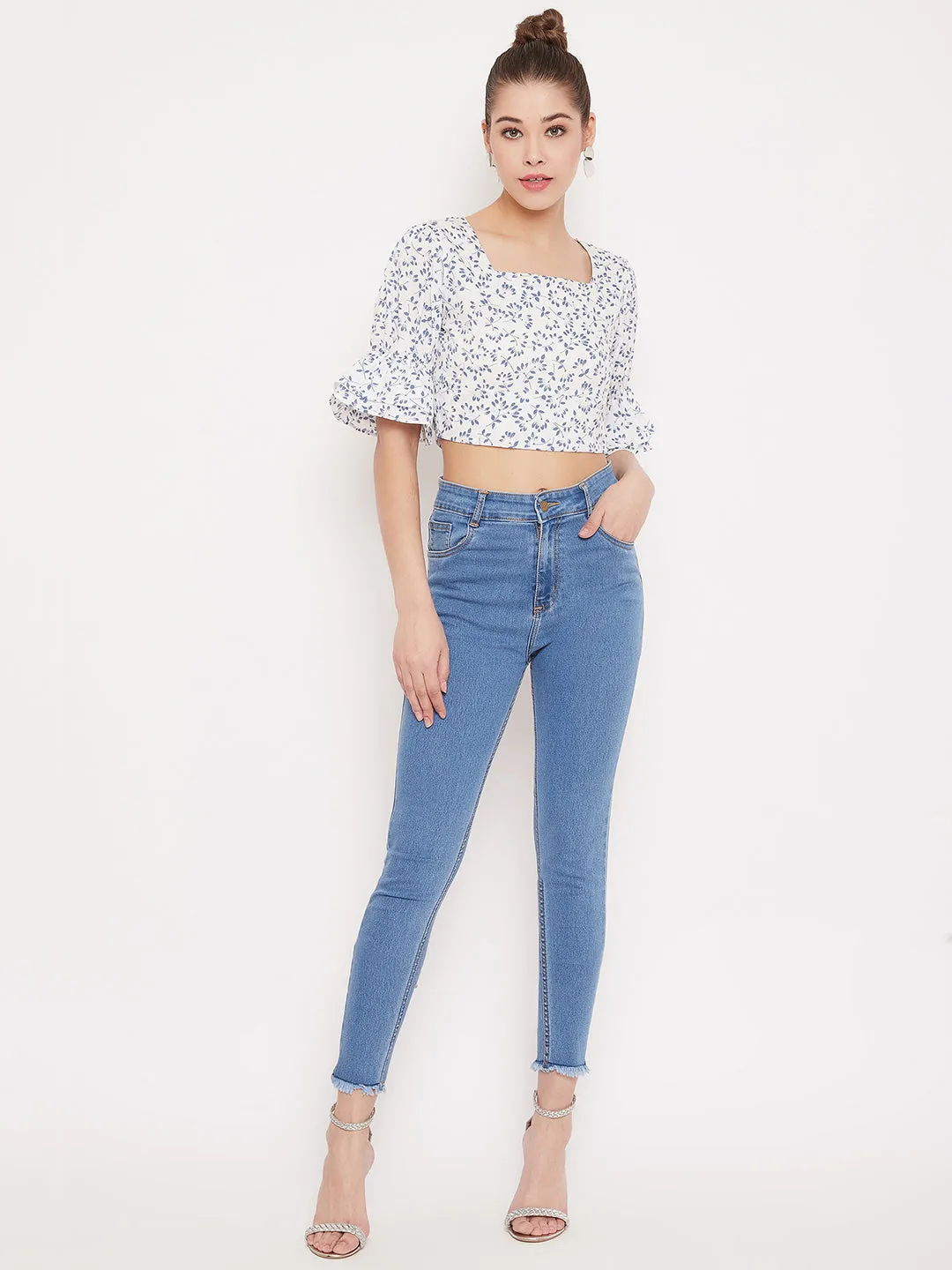 Berrylush Women White Floral Print Square Neck Crop Top