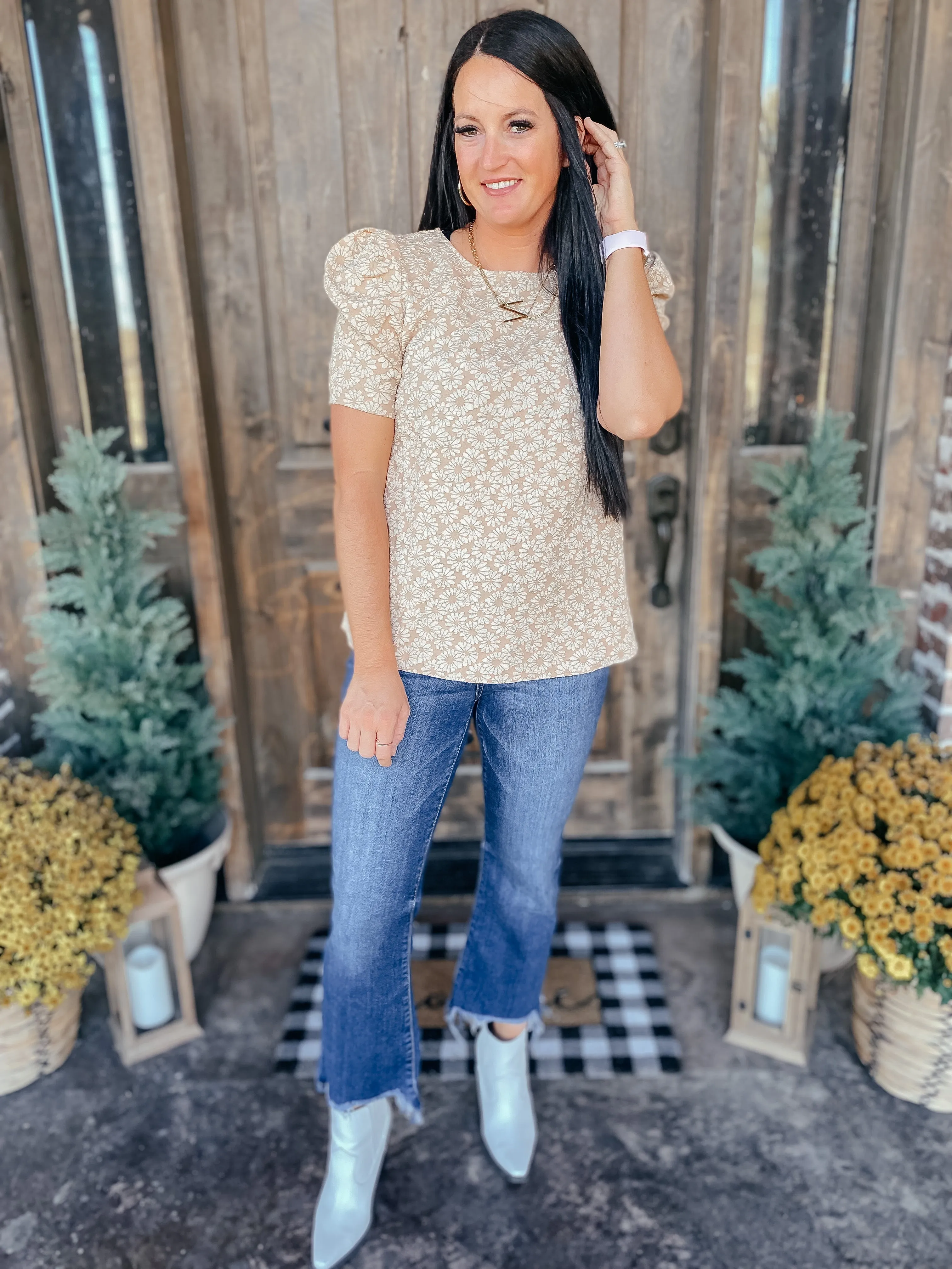 Kelsi Jacquard Puff Sleeve Top In Tan