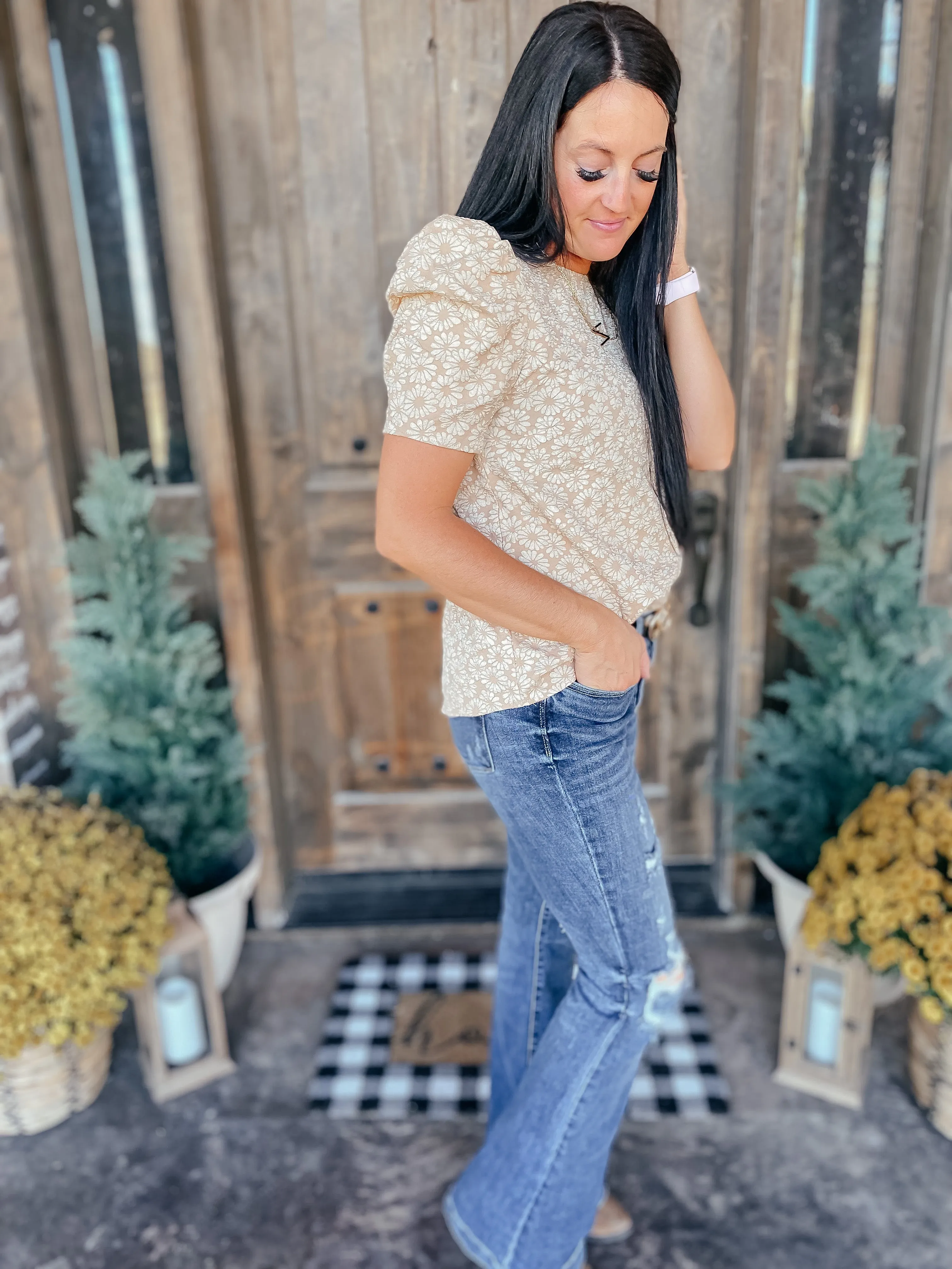 Kelsi Jacquard Puff Sleeve Top In Tan