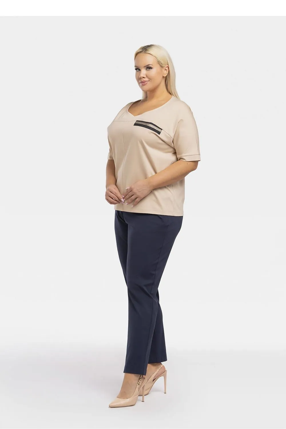 Plus size blouse model 193909 Karko