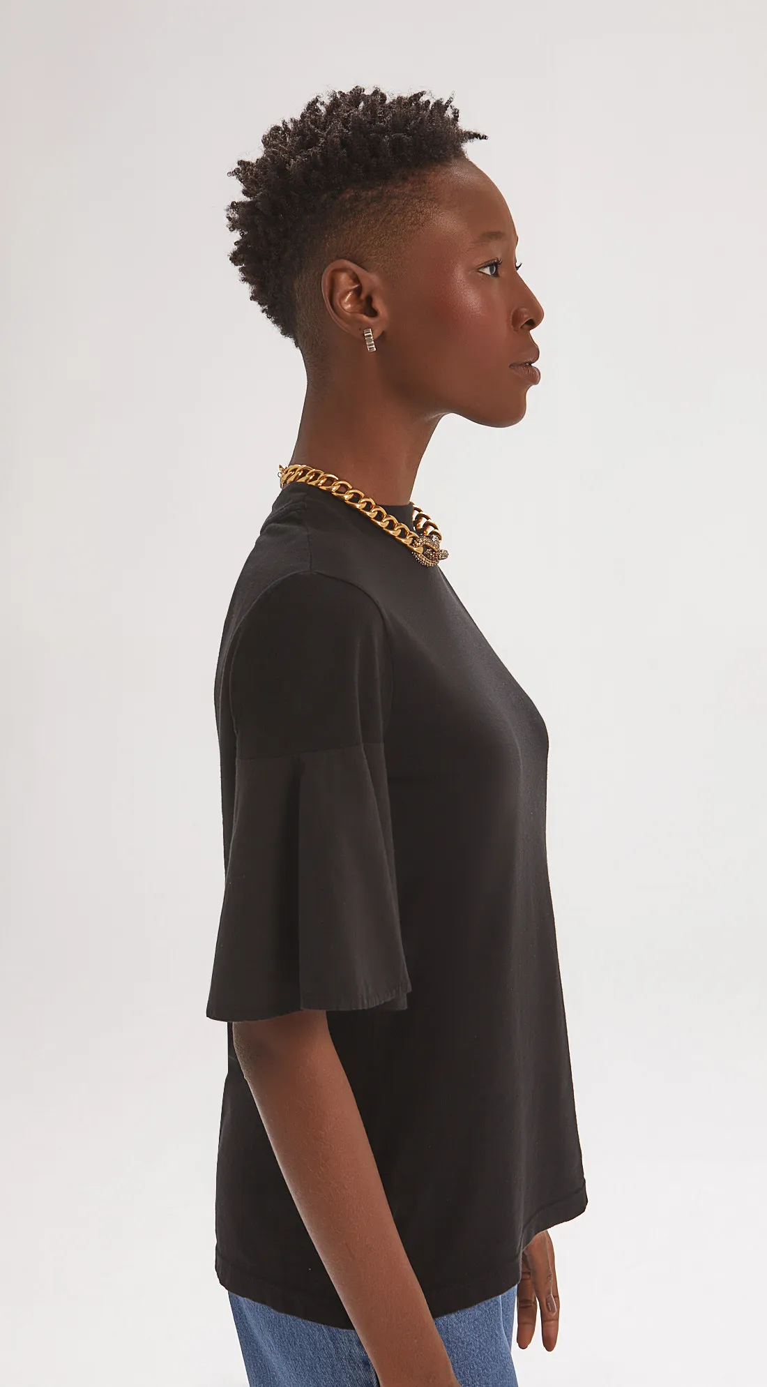 RUFFLED SLEEVE ROUND NECK TOP