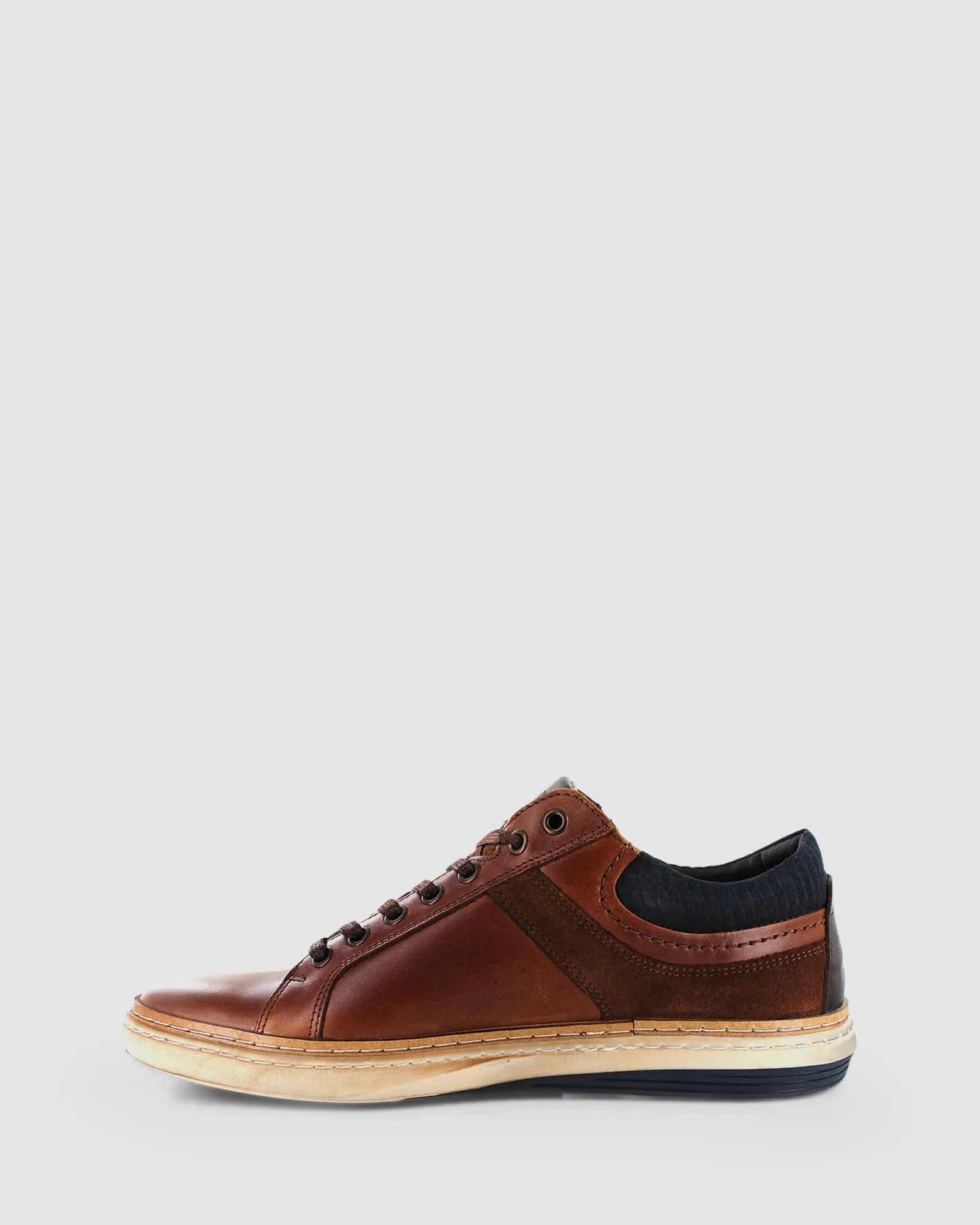 WHISTLE SNEAKERS TAN LEATHER